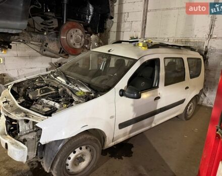 Білий Рено Логан, об'ємом двигуна 1.6 л та пробігом 350 тис. км за 2500 $, фото 1 на Automoto.ua