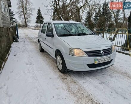 Білий Рено Логан, об'ємом двигуна 1.39 л та пробігом 200 тис. км за 3700 $, фото 1 на Automoto.ua