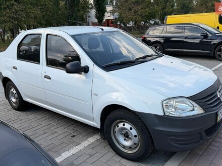 Білий Рено Логан, об'ємом двигуна 1.39 л та пробігом 128 тис. км за 5300 $, фото 1 на Automoto.ua