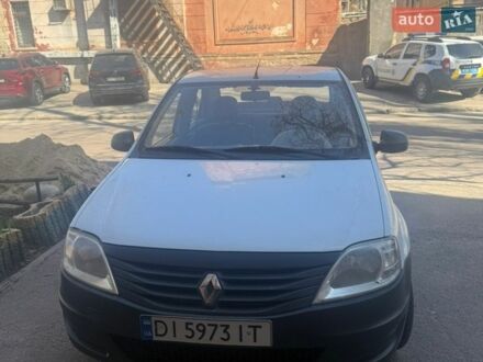 Белый Рено Логан, объемом двигателя 1.39 л и пробегом 400 тыс. км за 2300 $, фото 1 на Automoto.ua