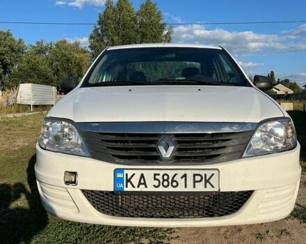 Білий Рено Логан, об'ємом двигуна 1.39 л та пробігом 310 тис. км за 2800 $, фото 1 на Automoto.ua