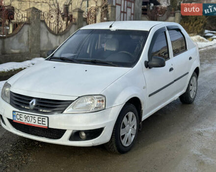 Белый Рено Логан, объемом двигателя 1.39 л и пробегом 312 тыс. км за 2350 $, фото 1 на Automoto.ua