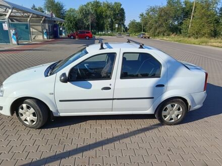 Білий Рено Логан, об'ємом двигуна 1.4 л та пробігом 270 тис. км за 5303 $, фото 1 на Automoto.ua