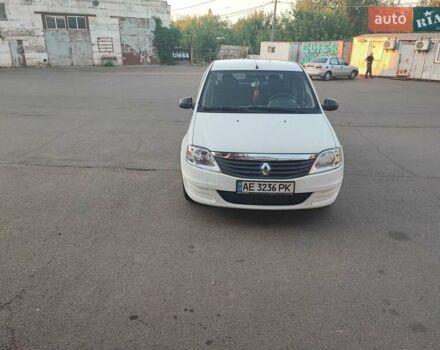Белый Рено Логан, объемом двигателя 1.46 л и пробегом 196 тыс. км за 5500 $, фото 1 на Automoto.ua