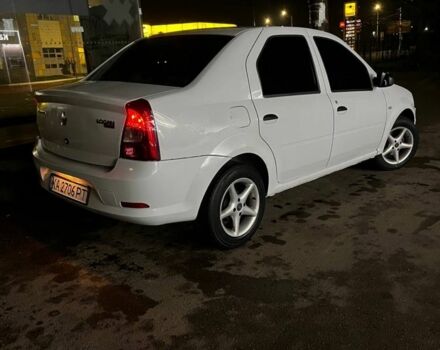 Белый Рено Логан, объемом двигателя 1.4 л и пробегом 100 тыс. км за 2800 $, фото 1 на Automoto.ua