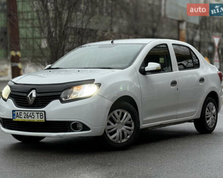 Белый Рено Логан, объемом двигателя 1.15 л и пробегом 324 тыс. км за 2999 $, фото 1 на Automoto.ua