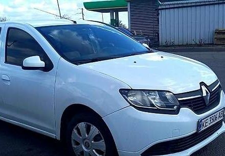 Рено Логан 2013 в Кривом Роге на Automoto.ua Белый Рено Логан, объемом двигателя 1.1 л и пробегом 130 тыс. км за 5800 $, фото 1 на Automoto.ua