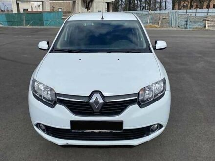 Рено Логан 2013 у Чернігові на Automoto.ua Білий Рено Логан, об'ємом двигуна 1.15 л та пробігом 169 тис. км за 5600 $, фото 1 на Automoto.ua