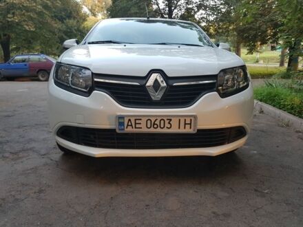 Білий Рено Логан, об'ємом двигуна 1.5 л та пробігом 130 тис. км за 5700 $, фото 1 на Automoto.ua