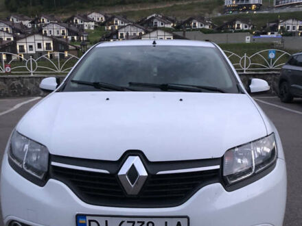Белый Рено Логан, объемом двигателя 1.15 л и пробегом 243 тыс. км за 4500 $, фото 1 на Automoto.ua