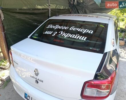 Білий Рено Логан, об'ємом двигуна 1.15 л та пробігом 500 тис. км за 2000 $, фото 1 на Automoto.ua