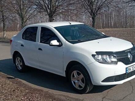 Рено Логан 2013 в Ровно на Automoto.ua Белый Рено Логан, объемом двигателя 1.46 л и пробегом 270 тыс. км за 5300 $, фото 1 на Automoto.ua