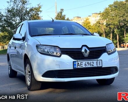 Білий Рено Логан, об'ємом двигуна 1.1 л та пробігом 220 тис. км за 3450 $, фото 1 на Automoto.ua
