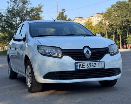 Білий Рено Логан, об'ємом двигуна 1.1 л та пробігом 220 тис. км за 3450 $, фото 1 на Automoto.ua