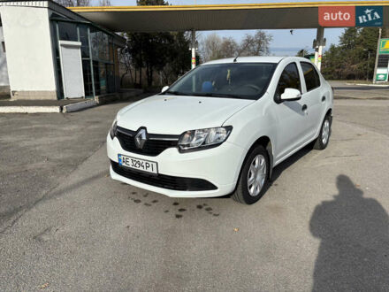 Белый Рено Логан, объемом двигателя 1.2 л и пробегом 180 тыс. км за 5800 $, фото 1 на Automoto.ua