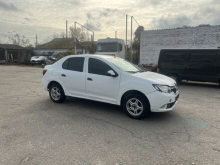 Белый Рено Логан, объемом двигателя 1.2 л и пробегом 690 тыс. км за 1850 $, фото 1 на Automoto.ua