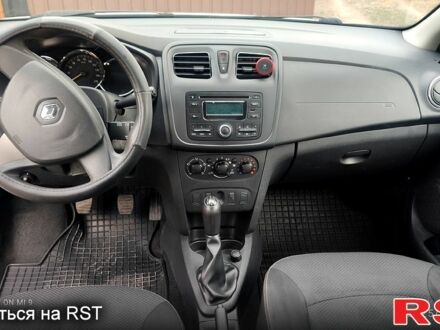 Белый Рено Логан, объемом двигателя 1.1 л и пробегом 0 тыс. км за 4100 $, фото 1 на Automoto.ua