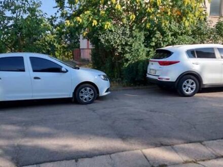 Рено Логан 2014 в Днепре (Днепропетровске) на Automoto.ua Белый Рено Логан, объемом двигателя 1.46 л и пробегом 190 тыс. км за 6500 $, фото 1 на Automoto.ua