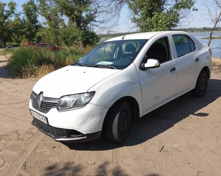 Білий Рено Логан, об'ємом двигуна 1.2 л та пробігом 333 тис. км за 2240 $, фото 1 на Automoto.ua
