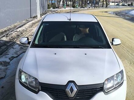 Белый Рено Логан, объемом двигателя 1.5 л и пробегом 325 тыс. км за 6200 $, фото 1 на Automoto.ua