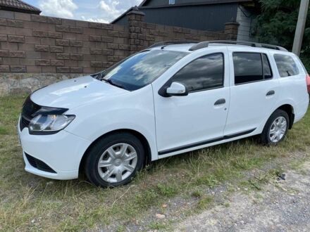 Рено Логан 2015 в Сарнах на Automoto.ua Белый Рено Логан, объемом двигателя 1.5 л и пробегом 183 тыс. км за 6400 $, фото 1 на Automoto.ua