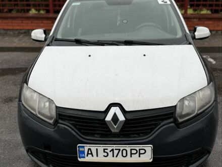 Белый Рено Логан, объемом двигателя 1.1 л и пробегом 285 тыс. км за 3200 $, фото 1 на Automoto.ua