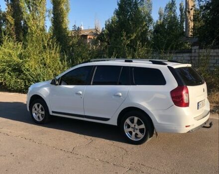 Білий Рено Логан, об'ємом двигуна 1.5 л та пробігом 180 тис. км за 6300 $, фото 1 на Automoto.ua