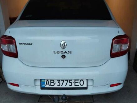 Рено Логан 2015 у Вінниці на Automoto.ua Білий Рено Логан, об'ємом двигуна 1.15 л та пробігом 145 тис. км за 6200 $, фото 1 на Automoto.ua