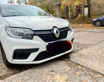 Белый Рено Логан, объемом двигателя 1.1 л и пробегом 240 тыс. км за 3400 $, фото 1 на Automoto.ua