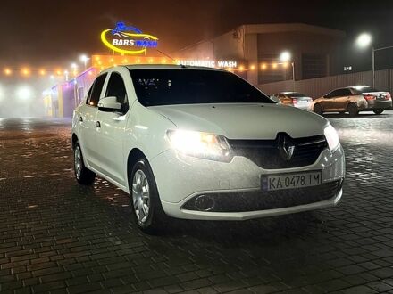 Белый Рено Логан, объемом двигателя 1.1 л и пробегом 24700 тыс. км за 5700 $, фото 1 на Automoto.ua