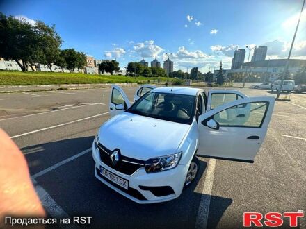 Белый Рено Логан, объемом двигателя 1.1 л и пробегом 198 тыс. км за 4400 $, фото 1 на Automoto.ua