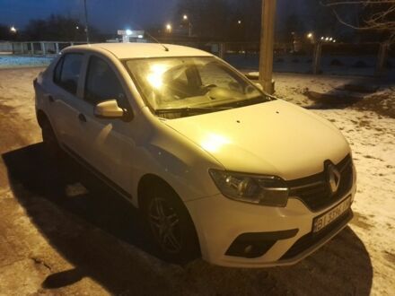 Білий Рено Логан, об'ємом двигуна 1.1 л та пробігом 300 тис. км за 3900 $, фото 1 на Automoto.ua