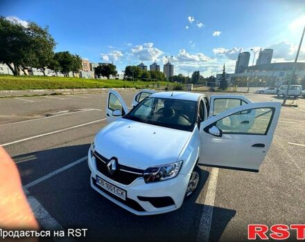 Белый Рено Логан, объемом двигателя 1.1 л и пробегом 198 тыс. км за 4400 $, фото 1 на Automoto.ua