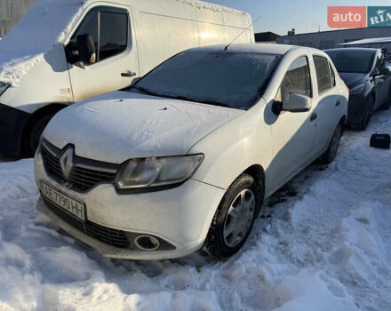 Белый Рено Логан, объемом двигателя 1.15 л и пробегом 276 тыс. км за 4500 $, фото 1 на Automoto.ua