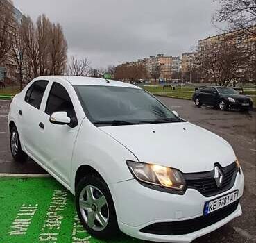 Білий Рено Логан, об'ємом двигуна 1.2 л та пробігом 172 тис. км за 7500 $, фото 1 на Automoto.ua
