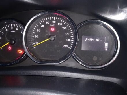 Белый Рено Логан, объемом двигателя 1.1 л и пробегом 240 тыс. км за 2800 $, фото 1 на Automoto.ua