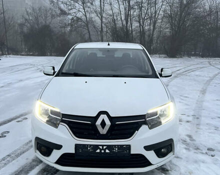 Белый Рено Логан, объемом двигателя 1.2 л и пробегом 320 тыс. км за 4500 $, фото 1 на Automoto.ua