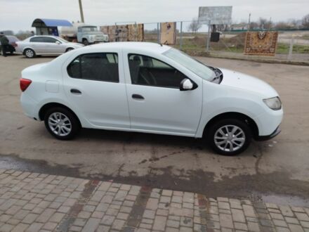 Білий Рено Логан, об'ємом двигуна 1.1 л та пробігом 200 тис. км за 3999 $, фото 1 на Automoto.ua