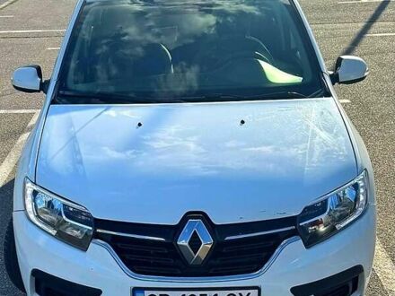 Белый Рено Логан, объемом двигателя 1.1 л и пробегом 198 тыс. км за 4400 $, фото 1 на Automoto.ua