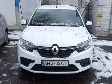 Білий Рено Логан, об'ємом двигуна 1.15 л та пробігом 300 тис. км за 3200 $, фото 1 на Automoto.ua