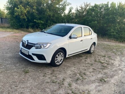 Белый Рено Логан, объемом двигателя 1.2 л и пробегом 181 тыс. км за 5400 $, фото 1 на Automoto.ua