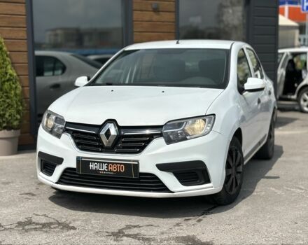 Рено Логан 2017 в Червонограде на Automoto.ua Белый Рено Логан, объемом двигателя 1.2 л и пробегом 137 тыс. км за 5499 $, фото 1 на Automoto.ua