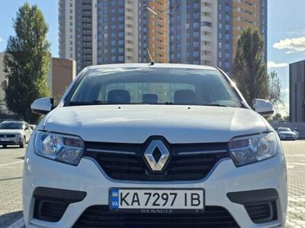 Рено Логан 2017 в Киеве на Automoto.ua Белый Рено Логан, объемом двигателя 1.15 л и пробегом 133 тыс. км за 6550 $, фото 1 на Automoto.ua