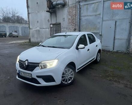 Білий Рено Логан, об'ємом двигуна 1.15 л та пробігом 219 тис. км за 4999 $, фото 1 на Automoto.ua