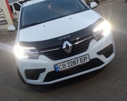 Белый Рено Логан, объемом двигателя 1.1 л и пробегом 250 тыс. км за 5200 $, фото 1 на Automoto.ua