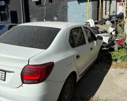 Білий Рено Логан, об'ємом двигуна 1.5 л та пробігом 250 тис. км за 3500 $, фото 1 на Automoto.ua