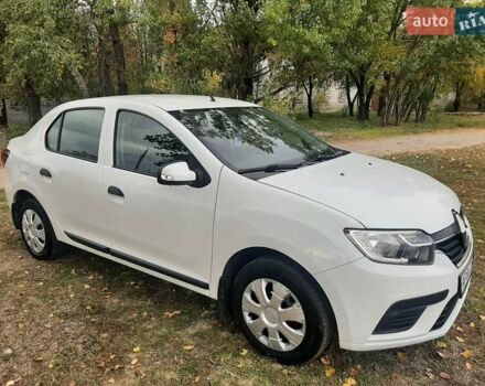 Білий Рено Логан, об'ємом двигуна 1.15 л та пробігом 160 тис. км за 5600 $, фото 1 на Automoto.ua