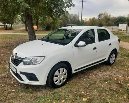 Білий Рено Логан, об'ємом двигуна 1.1 л та пробігом 160 тис. км за 5600 $, фото 1 на Automoto.ua