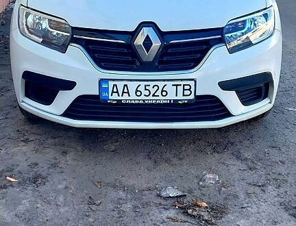 Білий Рено Логан, об'ємом двигуна 1.1 л та пробігом 326 тис. км за 5800 $, фото 1 на Automoto.ua