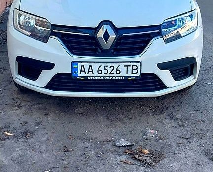 Білий Рено Логан, об'ємом двигуна 1.1 л та пробігом 326 тис. км за 5800 $, фото 1 на Automoto.ua